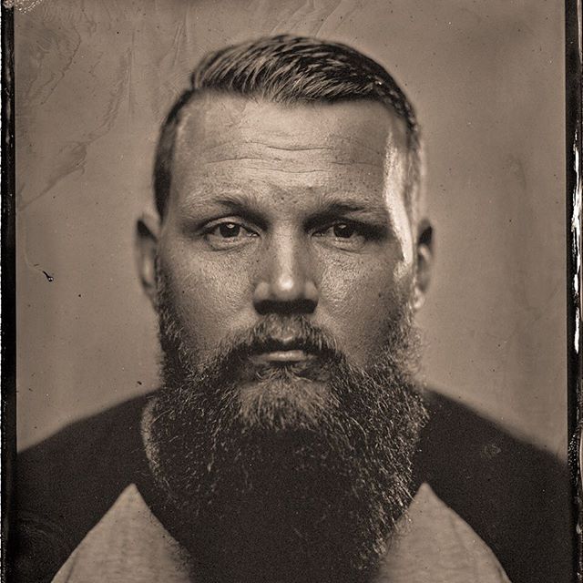 Portraits for a good cause. Amazing work by @silver_sunbeams #againstcancer #nofilterneeded #wetplatecollodion  #decembeard by @chewbiggs